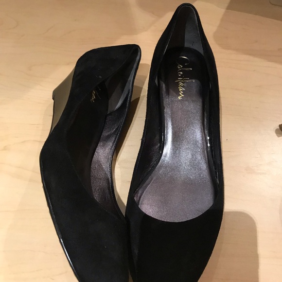 Shoes - Picture 5 of 8